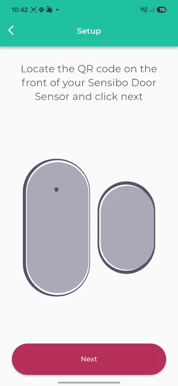Setup screen prompting you to locate the QR code on the Sensibo Door Sensor; red arrows show where to tap